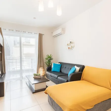 2 Bedroom In Central St Julians Prime Location In Paceville Apt 3 By Vaganza Saint Julian's Exterior photo