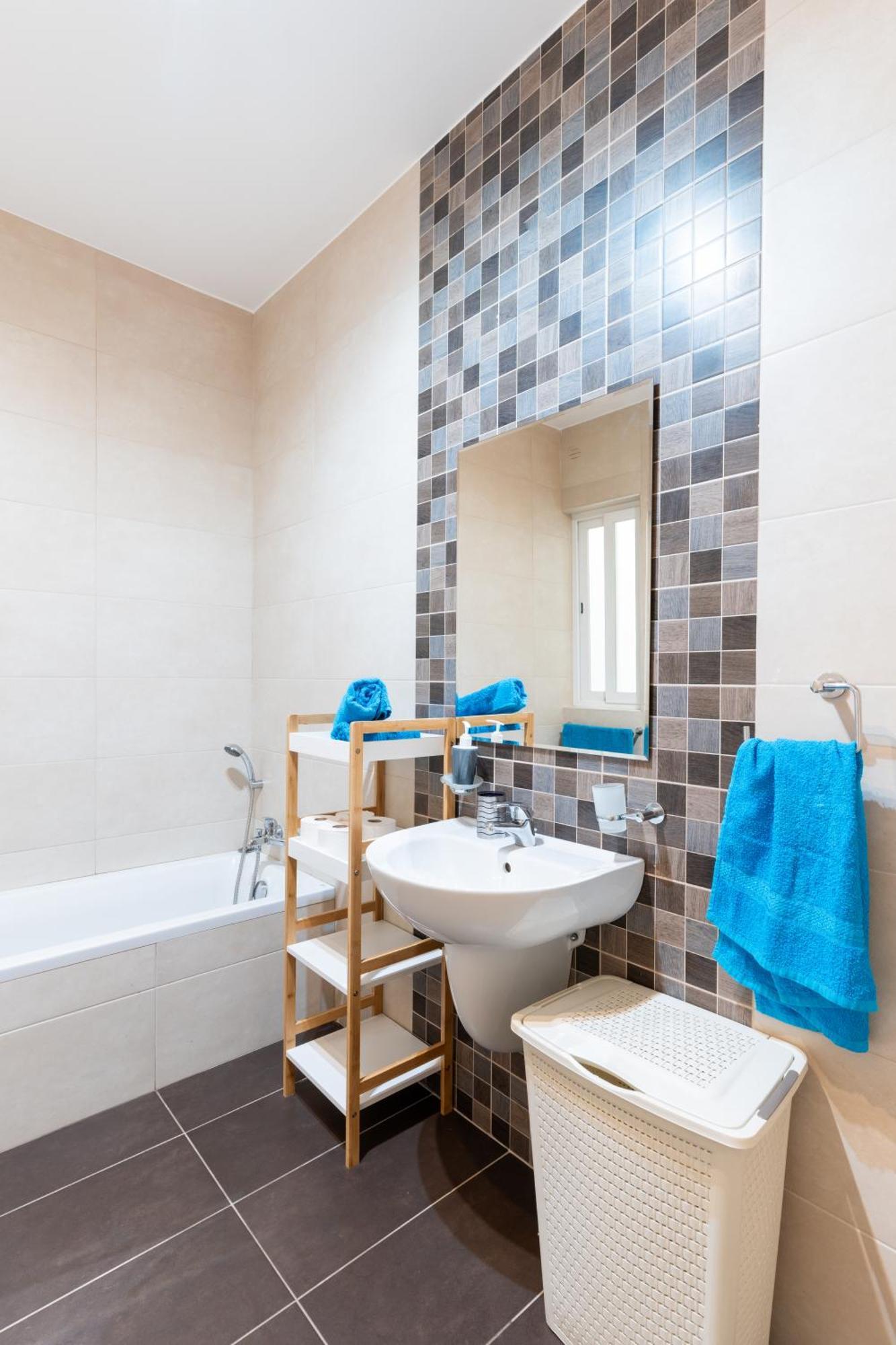 2 Bedroom In St Julians Prime Location In Paceville 3 By Vaganza Appartement *