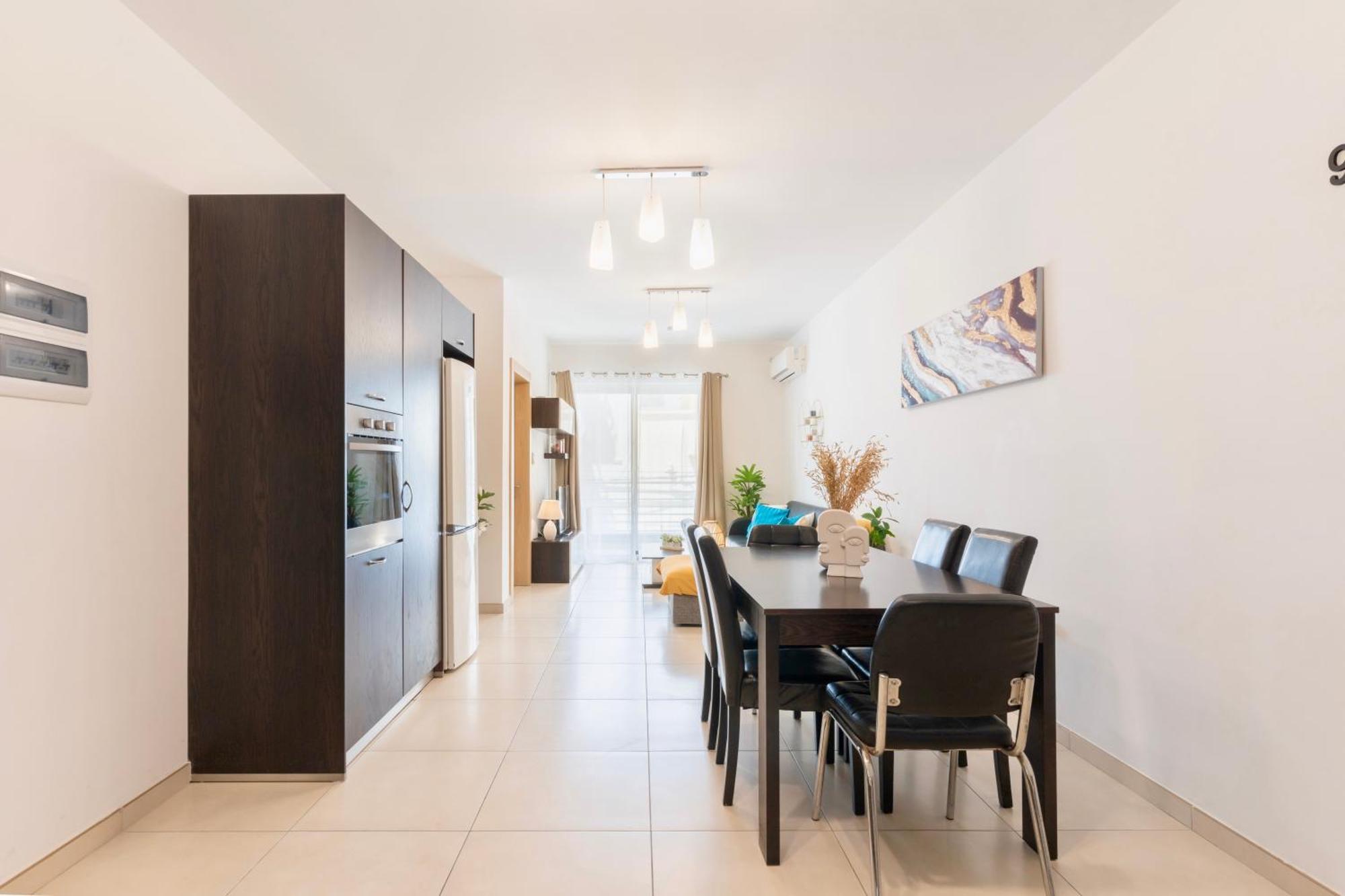 2 Bedroom In St Julians Prime Location In Paceville 3 By Vaganza * San Ġiljan